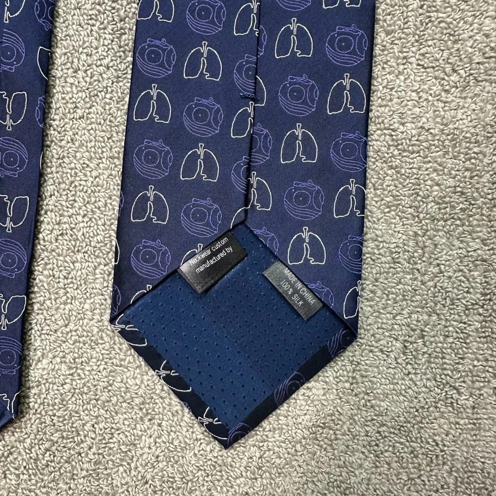 GlaxoSmithKline GSK Advair Diskus Lungs Silk Tie Navy Blue Medical Pharma Promo